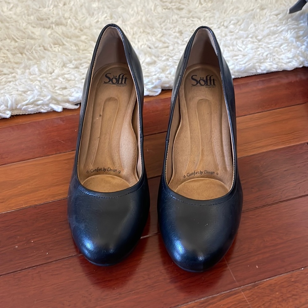 Söfft black heels